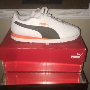 Brand new Puma size 6.5 men,fit a women size 8.